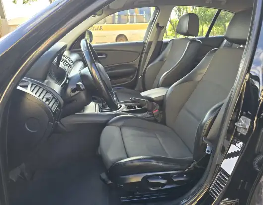 BMW-118i-2009