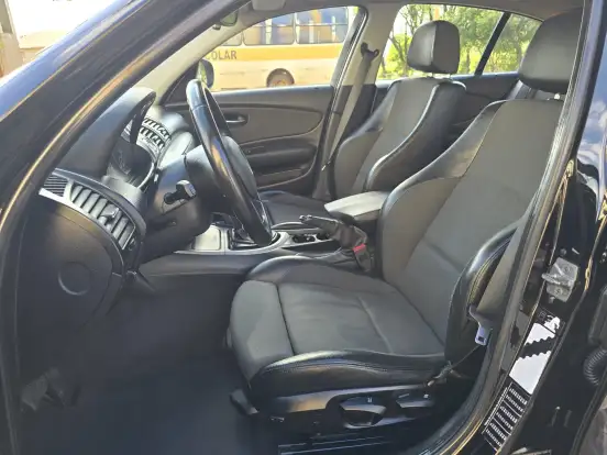 BMW-118i-2.0 TOP HATCH 16V GASOLINA 4P AUTOMÁTICO BMW-118i-2009