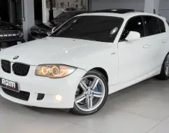 BMW 130i 3.0 SPORT HATCH 24V GASOLINA 4P AUTOMÁTICO BMW 130i 3.0 SPORT HATCH 24V GASOLINA 4P AUTOMÁTICO