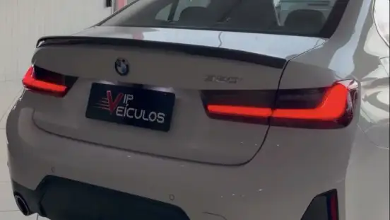 BMW-320i-2025