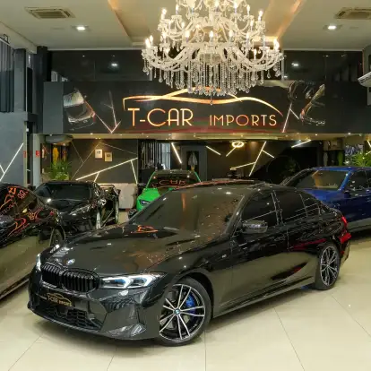 BMW-320i-2023