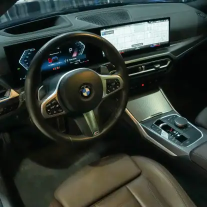 BMW-320i-2023