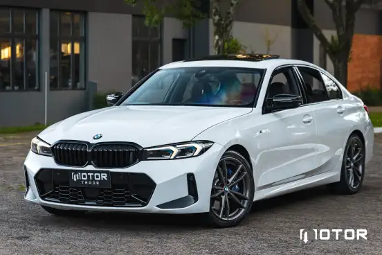 BMW-320i-2023