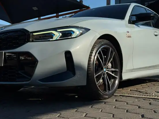 BMW-320i-2024