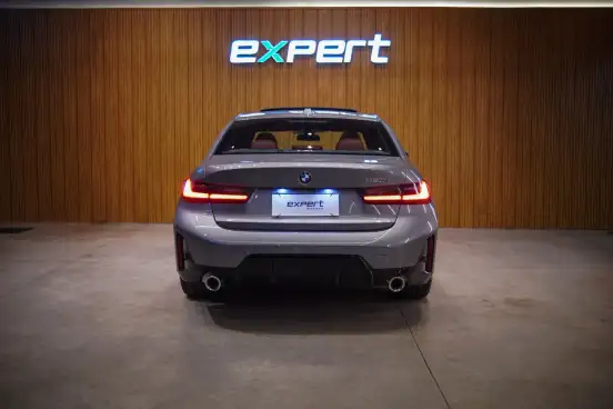 BMW-320i-2024