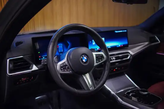 BMW-320i-2024