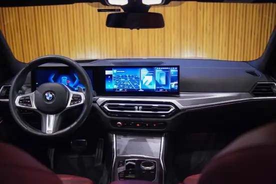BMW-320i-2024