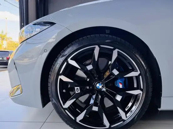 BMW-320i-2.0 16V TURBO FLEX M SPORT AUTOMÁTICO BMW-320i-2025