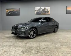 BMW 320i 2.0 16V TURBO GASOLINA SPORT AUTOMÁTICO BMW 320i 2.0 16V TURBO GASOLINA SPORT AUTOMÁTICO