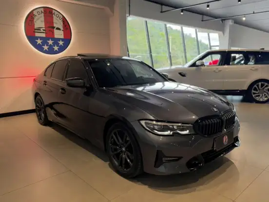 BMW-320i-2020