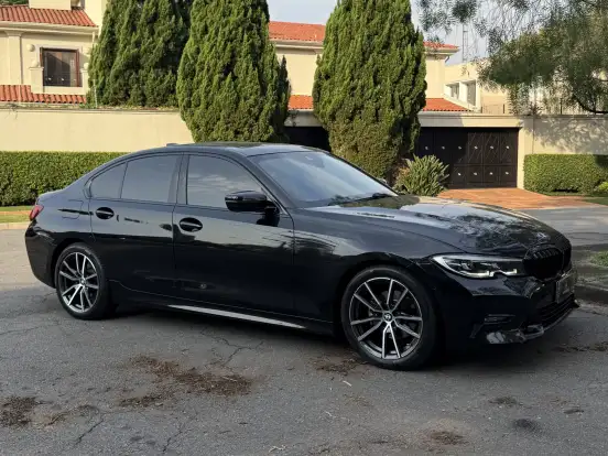 BMW-320i-2.0 16V TURBO GASOLINA SPORT GP AUTOMÁTICO BMW-320i-2020