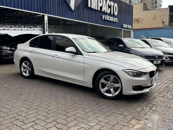 BMW-320i-2.0 16V TURBO ACTIVE FLEX 4P AUTOMÁTICO BMW-320i-2013