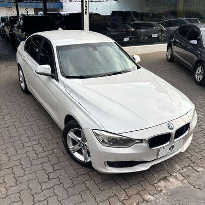 BMW-320i-2013