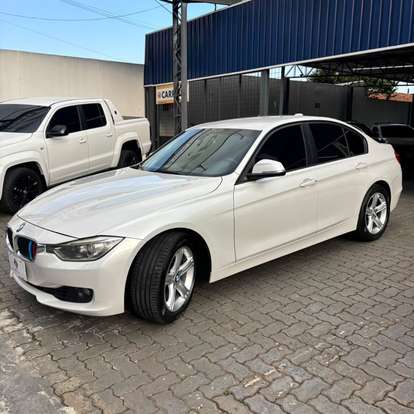 BMW-320i-2013