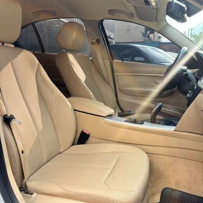 BMW-320i-2013