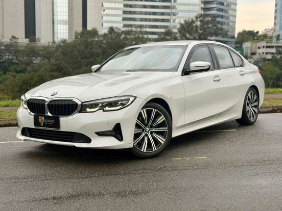 BMW-320i-2021