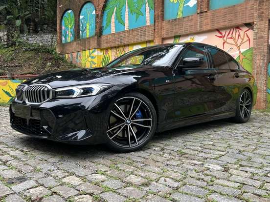 BMW-320i-2024
