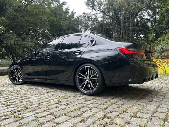 BMW-320i-2.0 16V TURBO FLEX M SPORT AUTOMÁTICO BMW-320i-2024