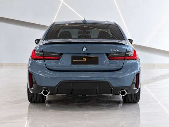 BMW-320i-2025