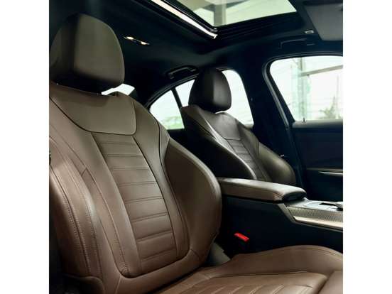 BMW-320i-2025