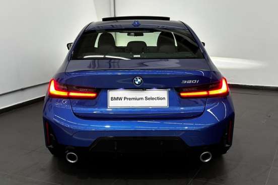 BMW-320i-2025