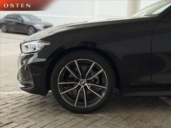 BMW-320i-2025