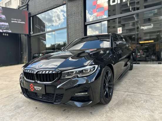 BMW-320i-2019