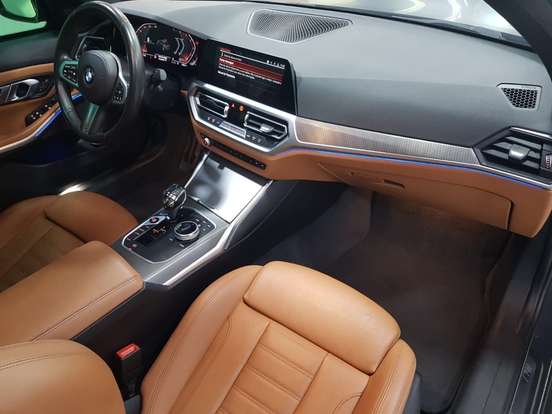 BMW-320i-2.0 16V TURBO GASOLINA M SPORT AUTOMÁTICO BMW-320i-2020