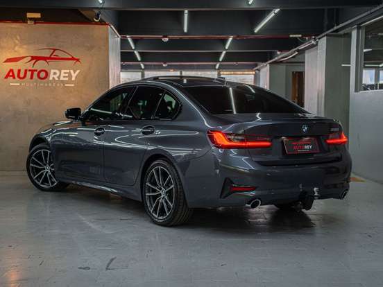 BMW-320i-2.0 16V TURBO GASOLINA SPORT AUTOMÁTICO BMW-320i-2019