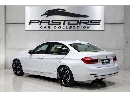 BMW-320i-2017