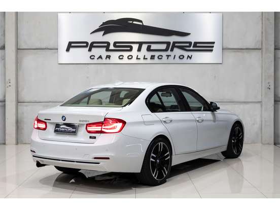 BMW-320i-2017
