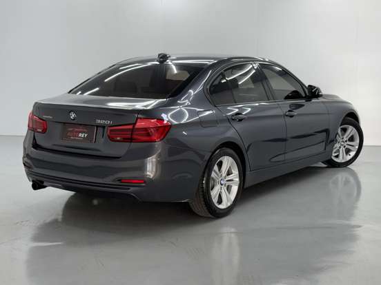 BMW-320i-2.0 SPORT GP 16V TURBO ACTIVE FLEX 4P AUTOMÁTICO BMW-320i-2017