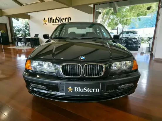 BMW-323i-1999