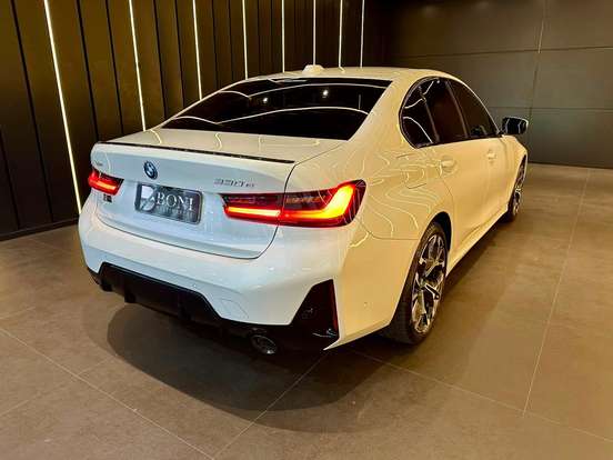 BMW-330e-2.0 16V TURBO HÍBRIDO M SPORT AUTOMÁTICO BMW-330e-2024