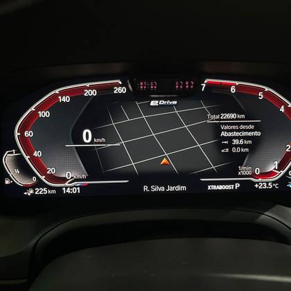 BMW 330e 2.0 16V TURBO HÍBRIDO M SPORT AUTOMÁTICO