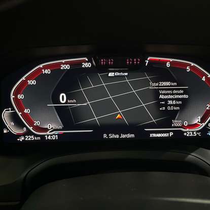 BMW-330e-2021