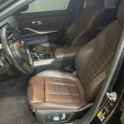 BMW-330e-2021