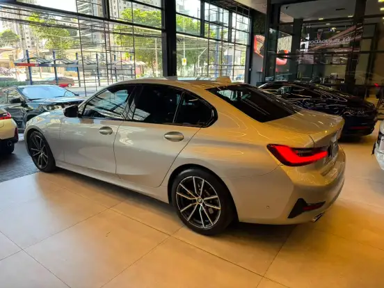 BMW-330i-2.0 16V TURBO GASOLINA SPORT AUTOMÁTICO BMW-330i-2019