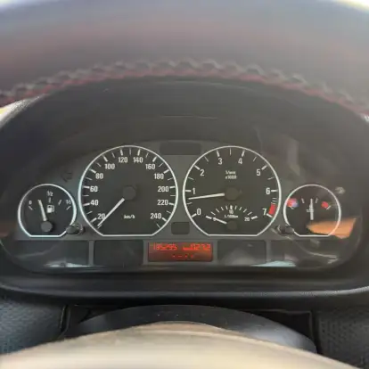 BMW-330i-2003