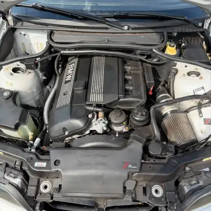 BMW-330i-2003