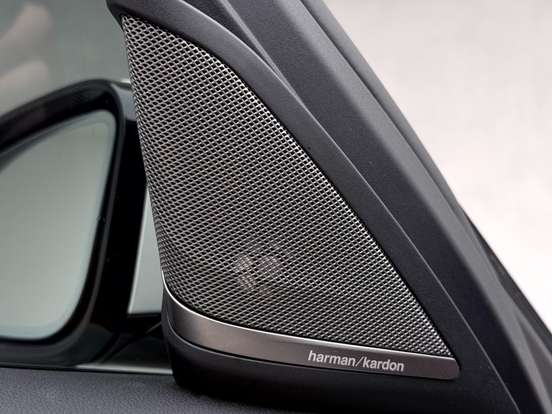 BMW-530e-2020