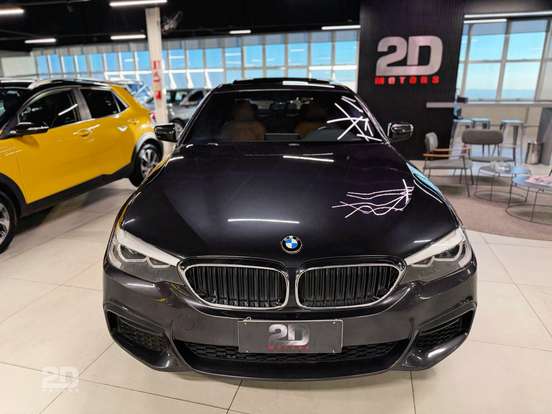 BMW-530i-2.0 16V TURBO GASOLINA M SPORT AUTOMÁTICO BMW-530i-2018