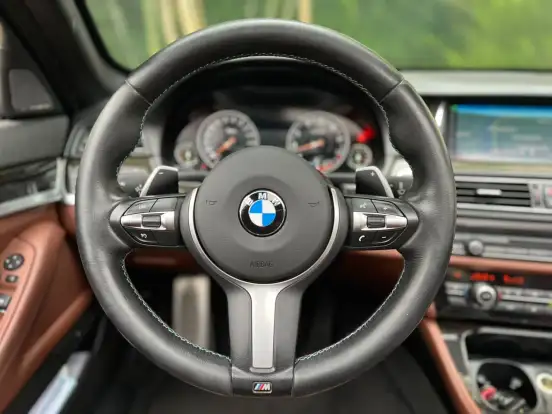 BMW-535i-3.0 M SPORT 24V GASOLINA 4P AUTOMÁTICO BMW-535i-2015