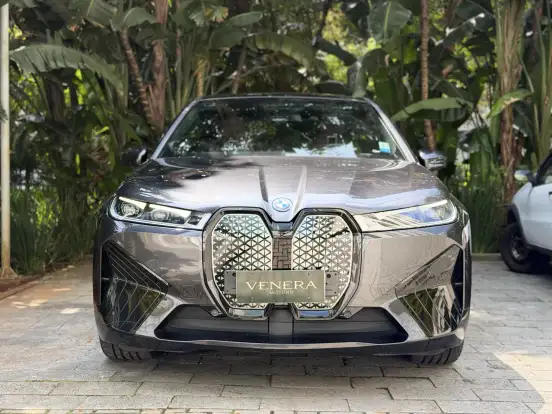 BMW-iX-2023