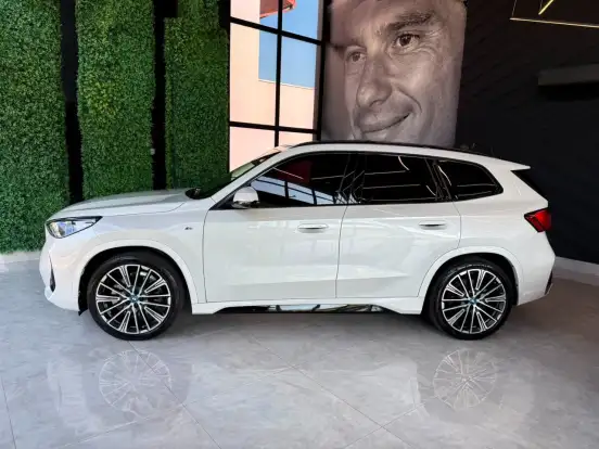 BMW-iX1-ELÉTRICO XDRIVE30 M SPORT BMW-iX1-2025