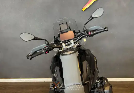 BMW-R 1300 GS ADVENTURE TRIPLE BLACK-2025