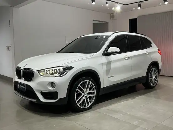 BMW-X1-2.0 16V TURBO ACTIVEFLEX SDRIVE20I 4P AUTOMÁTICO BMW-X1-2017