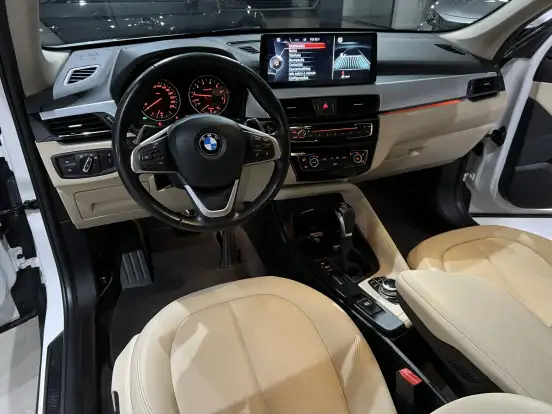BMW-X1-2.0 16V TURBO ACTIVEFLEX SDRIVE20I 4P AUTOMÁTICO BMW-X1-2017