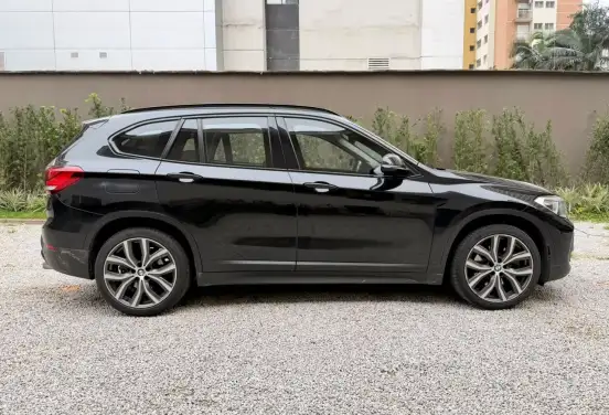 BMW-X1-2.0 16V TURBO ACTIVEFLEX SDRIVE20I GP PLUS 4P AUTOMÁTICO BMW-X1-2022