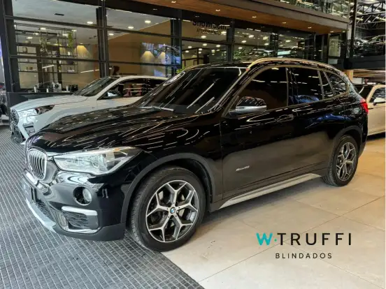 BMW-X1-2.0 16V TURBO ACTIVEFLEX SDRIVE20I X-LINE 4P AUTOMÁTICO BMW-X1-2016